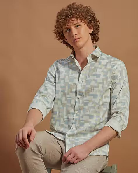 Men Abstract Slim Fit Shirt with Spread Collar