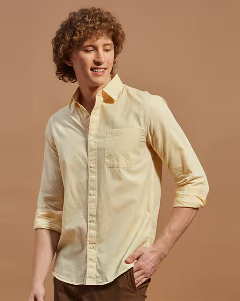Men Regular Fit Shirt with Spread Collar