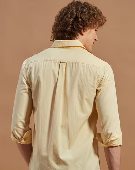 Men Regular Fit Shirt with Spread Collar