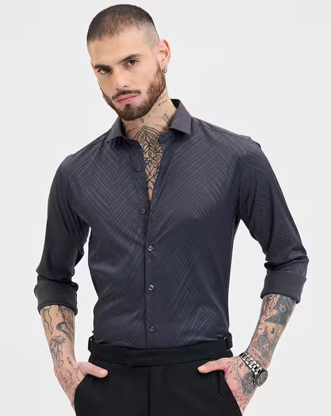 Men Chevrons Slim Fit Shirt